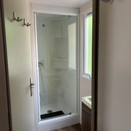 캠프장 Mobile-home 4 Personnes 5* *
