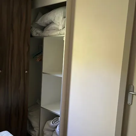 Mobile-home 4 Personnes 5* *